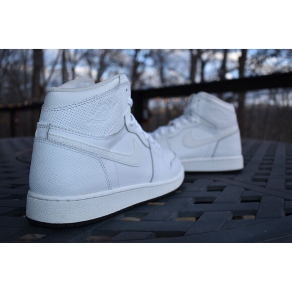 jordan 1 retro high og perforated